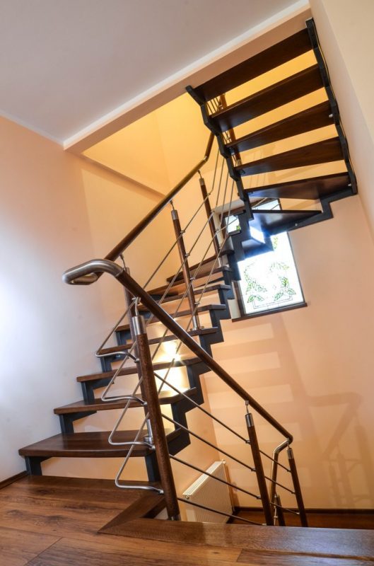 BALUSTRADY ZE STALI NIERDZEWNEJ 