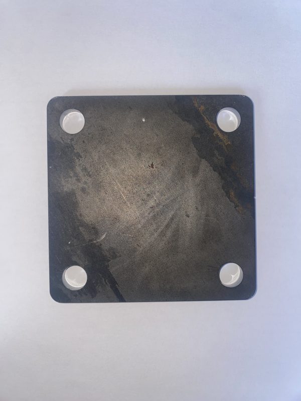 ELEMENTY METALOWE NA ZAMÓWIENIE Marka montażowa 80x80