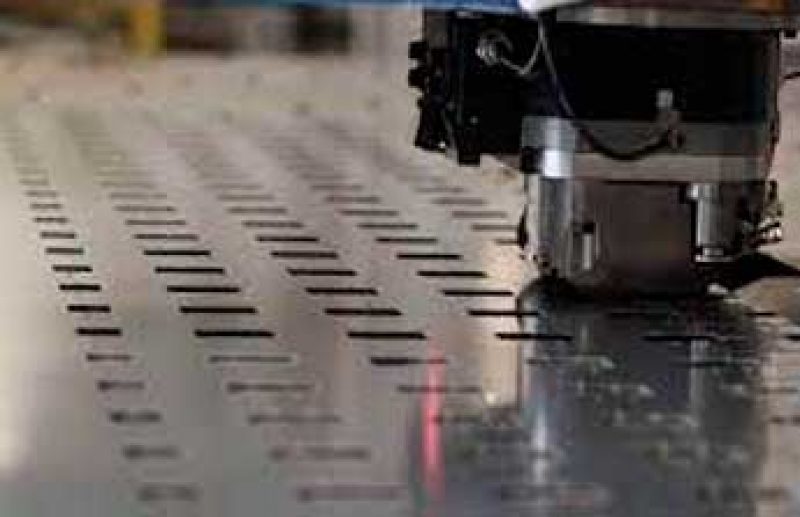 GIĘCIE BLACH NA PRASACH KRAWĘDZIOWYCH