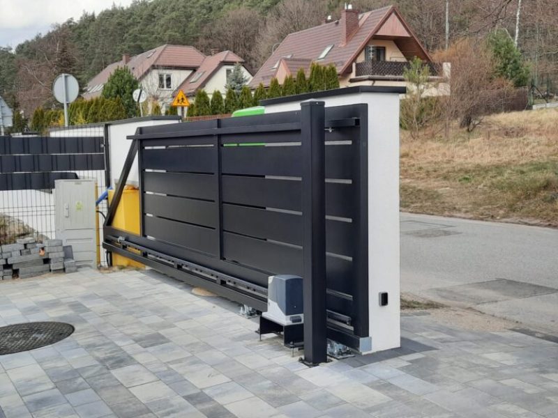 OGRODZENIA METALOWE SEGMENTOWE 