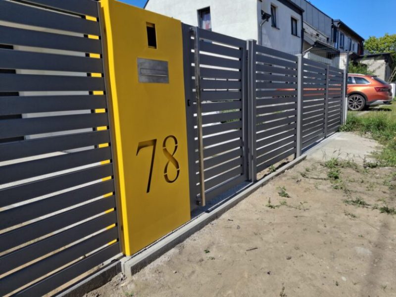 SŁUPKI OGRODZENIOWE METALOWE 