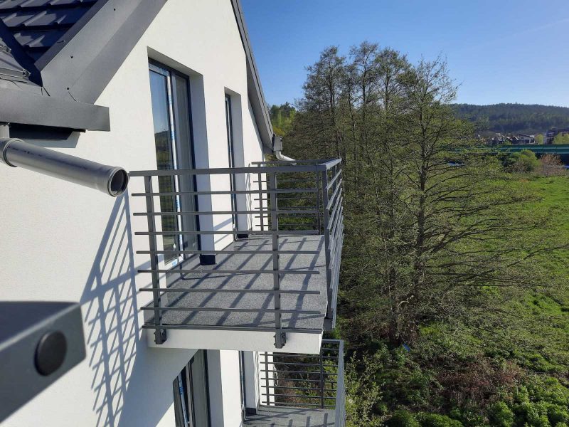 BALUSTRADY METALOWE BALKONOWE 