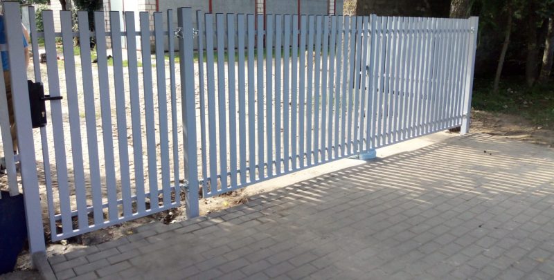 BRAMY METALOWE 